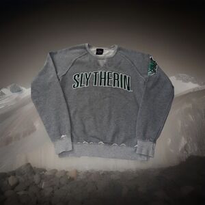Harry Potter Slytherin Sweater Womens Small Gray Long Sleeves Pullover Top Unive